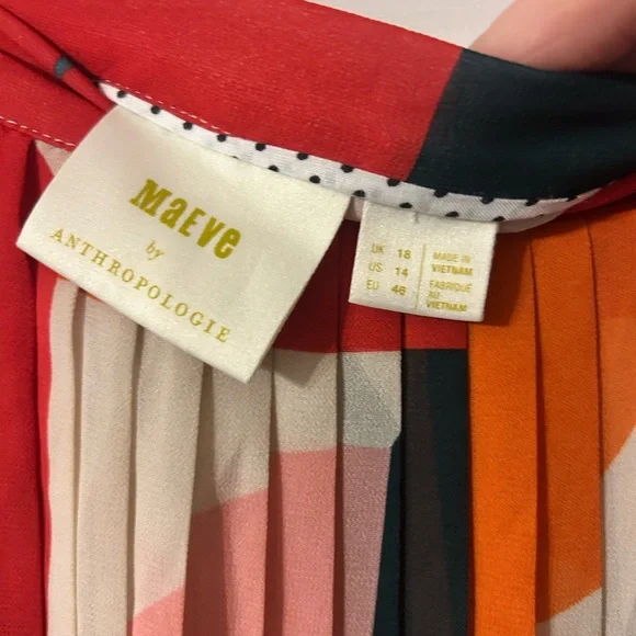 Colorful Geometric Pleated Skirt - Picture 3 of 5